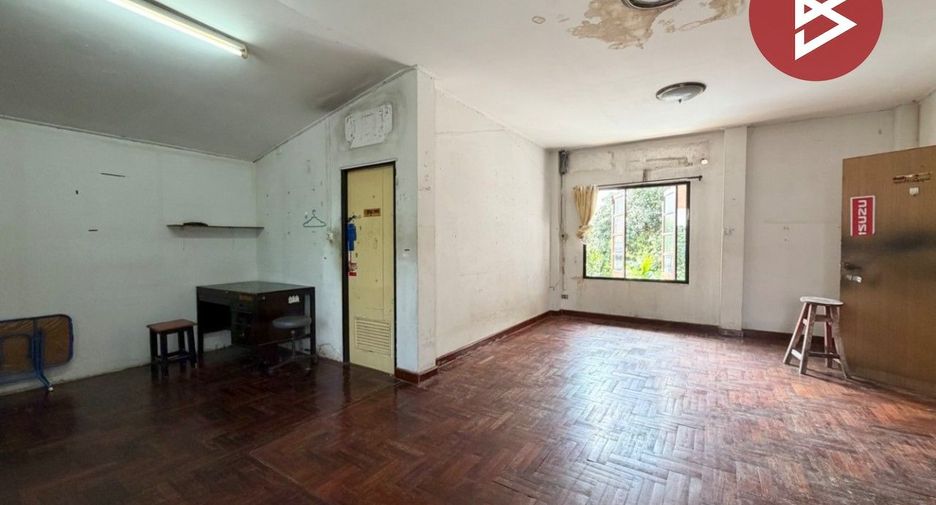 For sale 3 bedrooms house in Bang Khae, Bangkok