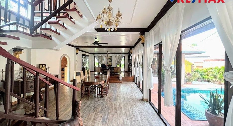 For sale 3 bedrooms house in Jomtien, Pattaya