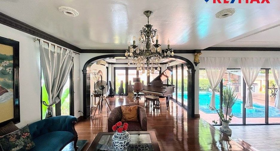 For sale 3 bedrooms house in Jomtien, Pattaya