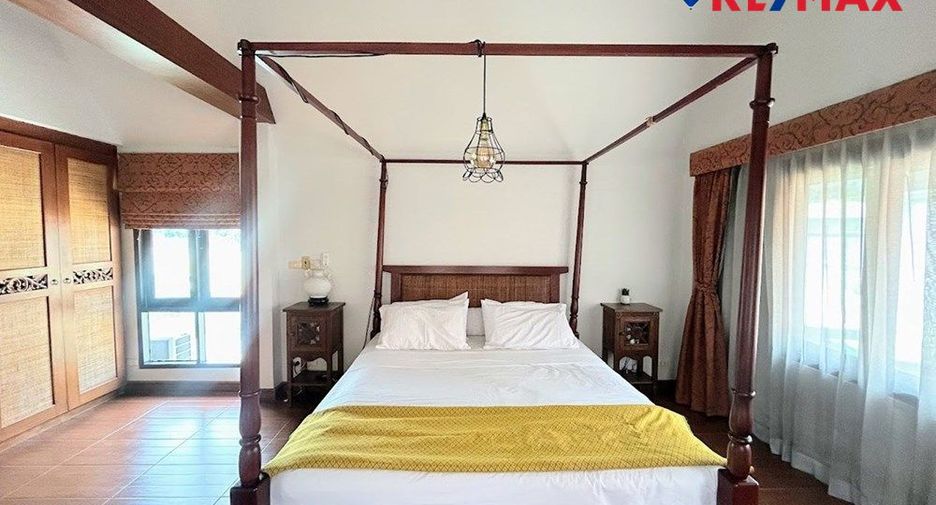 For sale 3 bedrooms house in Jomtien, Pattaya