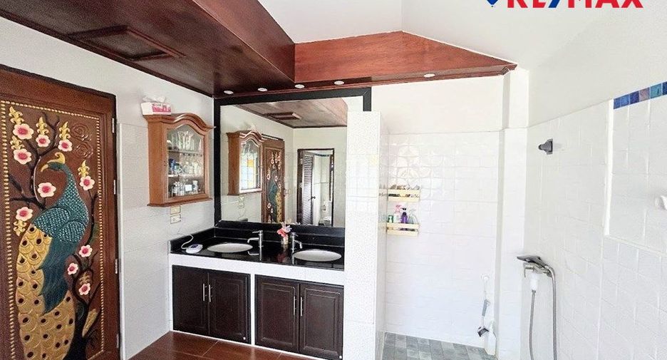 For sale 3 bedrooms house in Jomtien, Pattaya