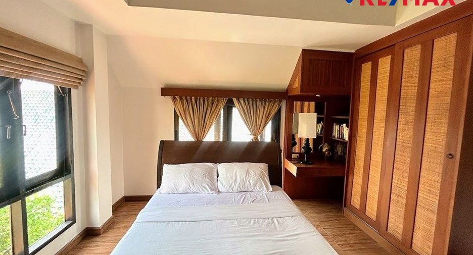 For sale 3 bedrooms house in Jomtien, Pattaya