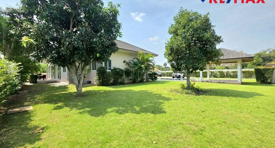 For sale 3 ベッドルーム house in Bang Lamung, Chonburi