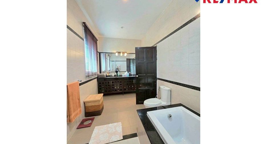 For sale 3 ベッドルーム house in Bang Lamung, Chonburi