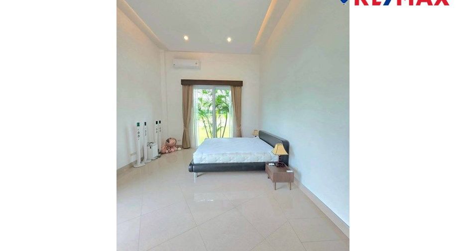 For sale 3 ベッドルーム house in Bang Lamung, Chonburi