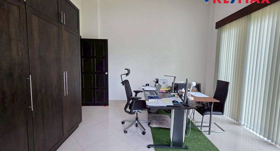 For sale 3 ベッドルーム house in Bang Lamung, Chonburi