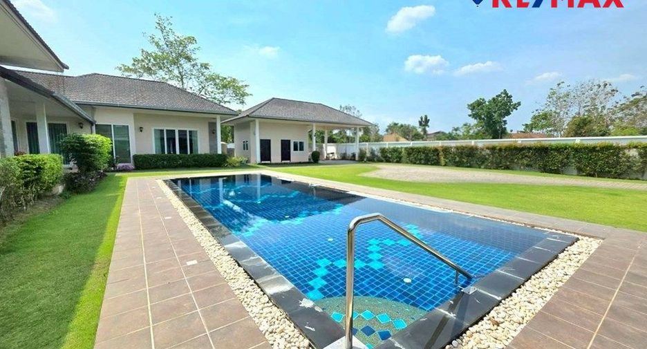 For sale 3 ベッドルーム house in Bang Lamung, Chonburi