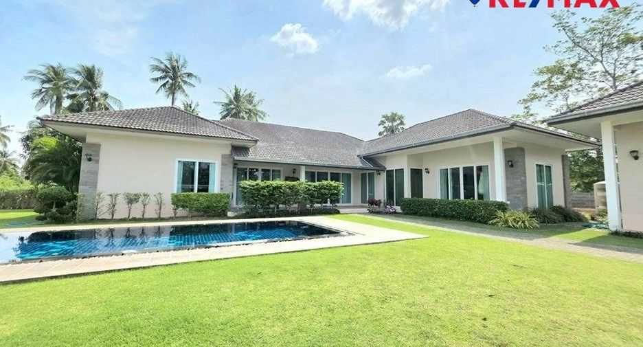 For sale 3 ベッドルーム house in Bang Lamung, Chonburi