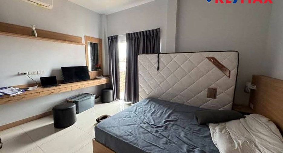 For sale 5 bedrooms house in Bang Lamung, Chonburi