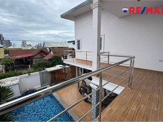 For sale 5 bedrooms house in Bang Lamung, Chonburi