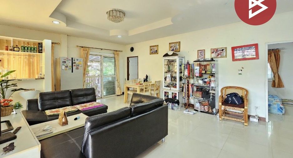 For sale 3 bedrooms house in Phan Thong, Chonburi