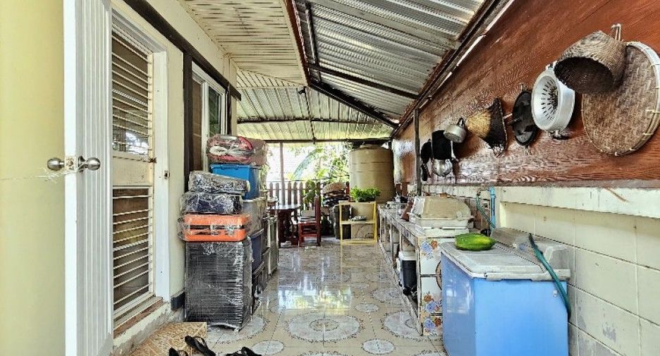 For sale 3 bedrooms house in Phan Thong, Chonburi