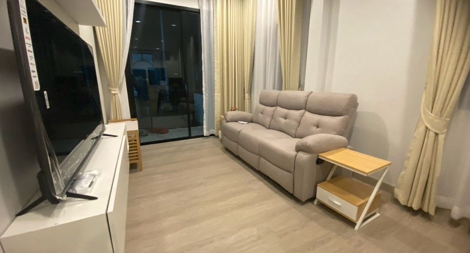For rent 2 bedrooms townhouse in Bang Lamung, Chonburi