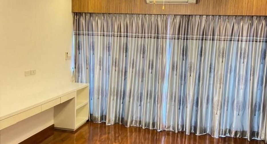 Reihenhaus zur Miete mit 4 Zimmer in Suan Luang, Bangkok