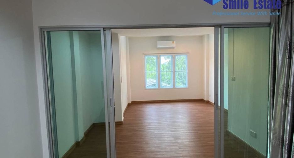 Reihenhaus zur Miete mit 4 Zimmer in Suan Luang, Bangkok