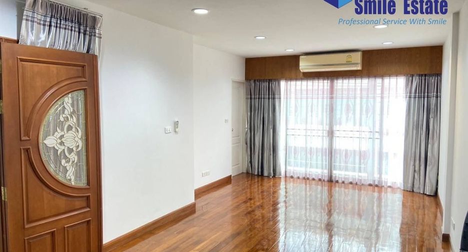 Reihenhaus zur Miete mit 4 Zimmer in Suan Luang, Bangkok