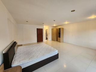 Reihenhaus zur Miete mit 4 Zimmer in Phra Khanong, Bangkok