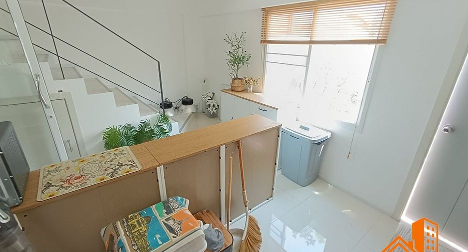 For sale 2 bedrooms retail Space in Lat Krabang, Bangkok