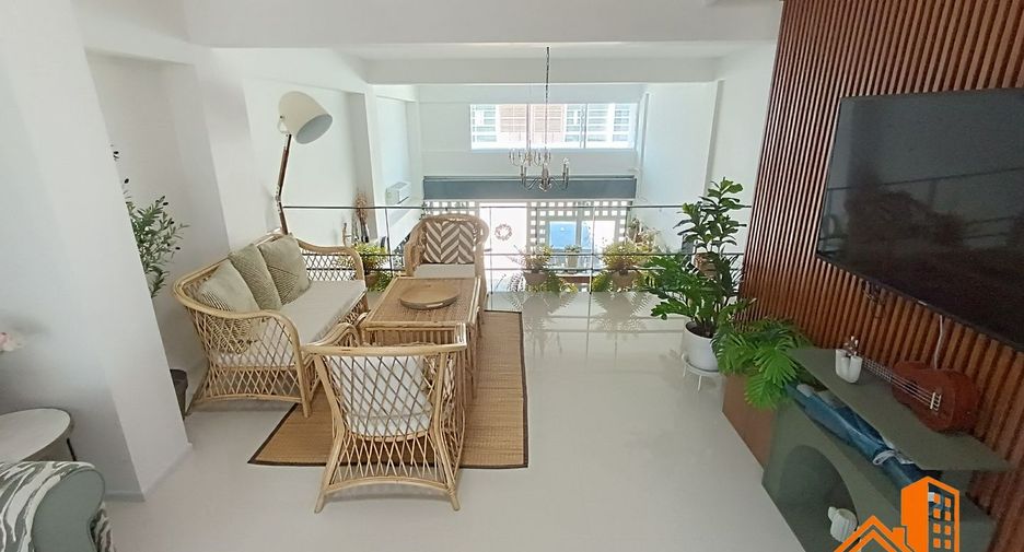 For sale 2 bedrooms retail Space in Lat Krabang, Bangkok