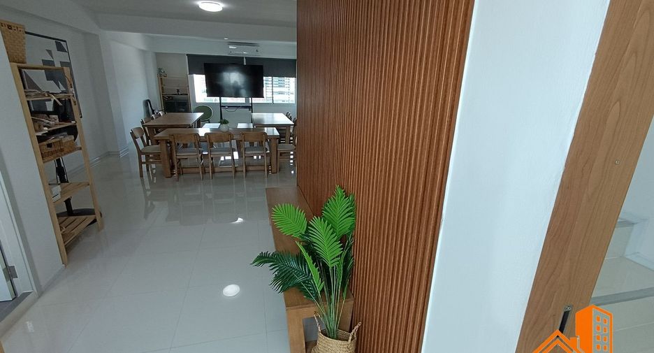 For sale 2 bedrooms retail Space in Lat Krabang, Bangkok