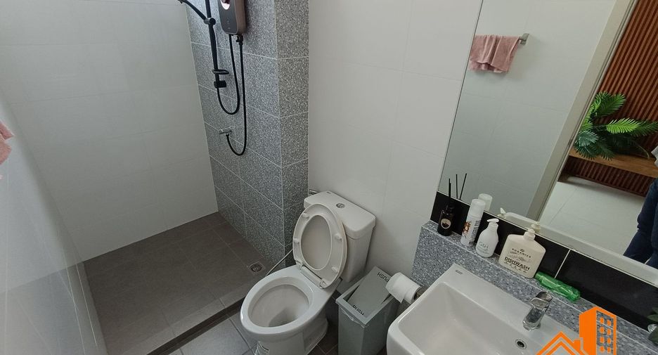 For sale 2 bedrooms retail Space in Lat Krabang, Bangkok