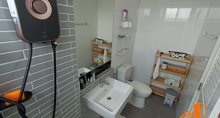 For sale 2 bedrooms retail Space in Lat Krabang, Bangkok
