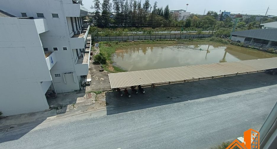 For sale 2 bedrooms retail Space in Lat Krabang, Bangkok