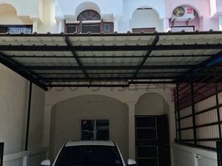 For Rent 2 Bedroom Townhouse In Saphan Sung, Bangkok