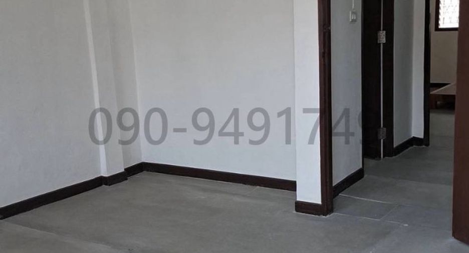 For rent 2 bedrooms townhouse in Saphan Sung, Bangkok