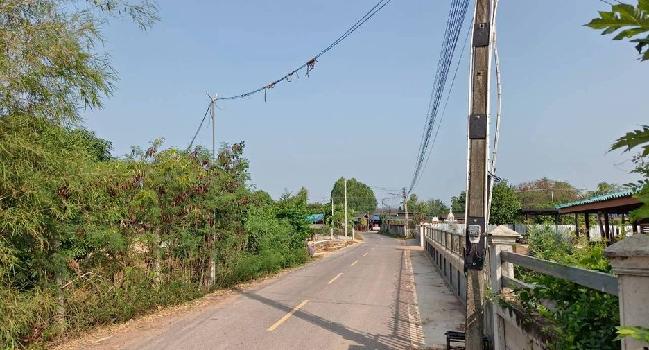 Terreno en venta en Phanat Nikhom, Chonburi