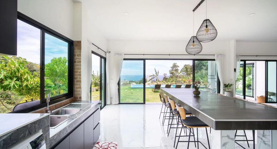 For sale 4 bedrooms villa in Mueang Phuket, Phuket