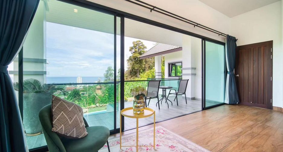 For sale 4 bedrooms villa in Mueang Phuket, Phuket