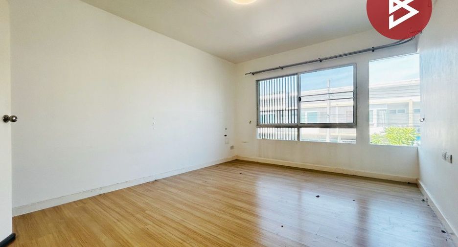For sale 2 ベッドルーム townhouse in Thung Khru, Bangkok