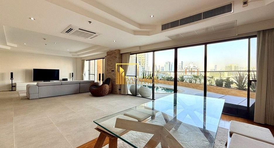 Condo en alquiler de 3 habitaciones en Khlong Toei, Bangkok