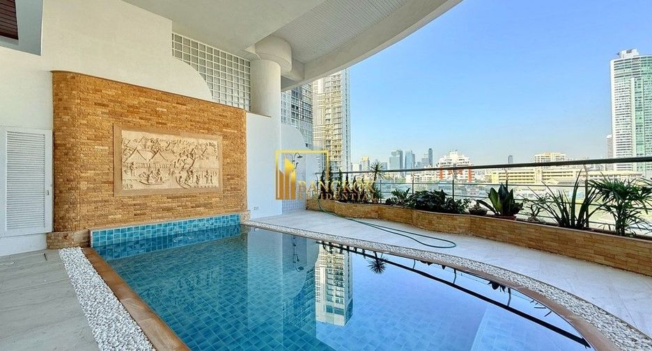 Condo en alquiler de 3 habitaciones en Khlong Toei, Bangkok