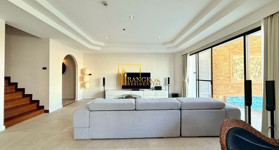 Condo en alquiler de 3 habitaciones en Khlong Toei, Bangkok