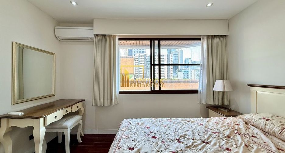 Condo en alquiler de 3 habitaciones en Khlong Toei, Bangkok