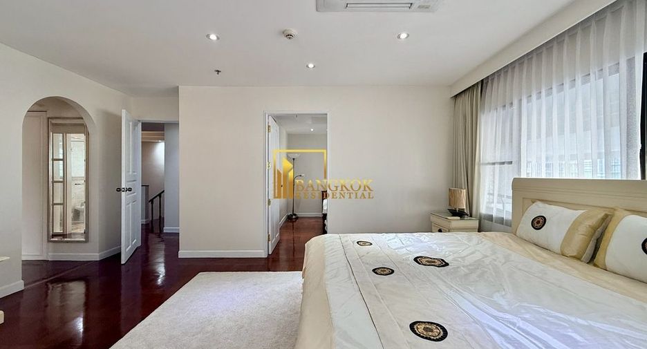 Condo en alquiler de 3 habitaciones en Khlong Toei, Bangkok