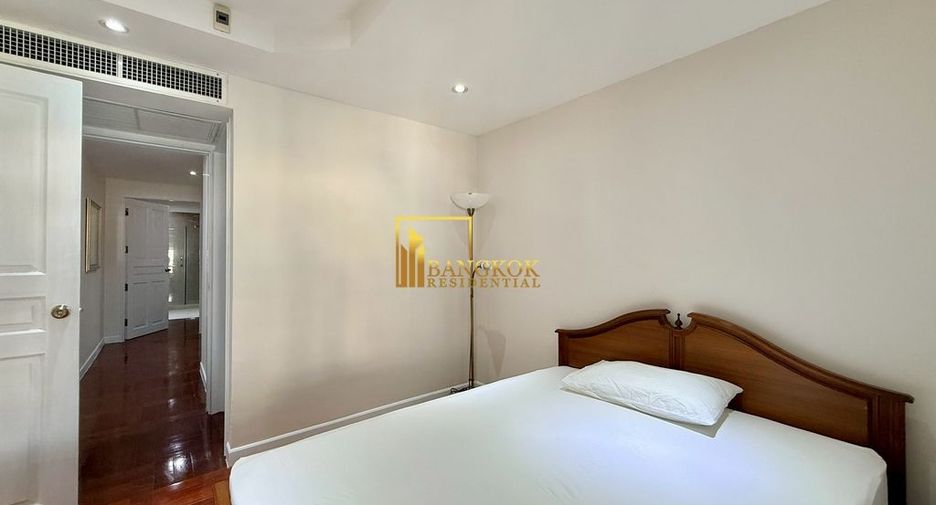 Condo en alquiler de 3 habitaciones en Khlong Toei, Bangkok