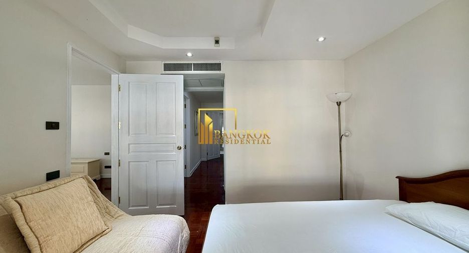 Condo en alquiler de 3 habitaciones en Khlong Toei, Bangkok