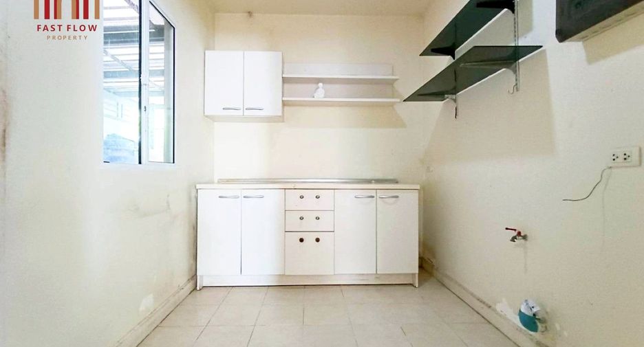 For sale 3 bedrooms house in Mueang Samut Sakhon, Samut Sakhon