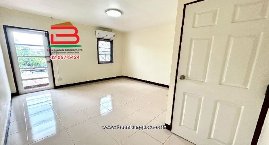 For sale 2 bedrooms townhouse in Lam Luk Ka, Pathum Thani