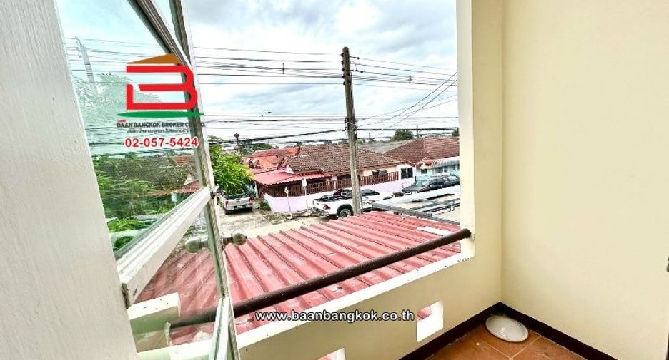 For sale 2 bedrooms townhouse in Lam Luk Ka, Pathum Thani