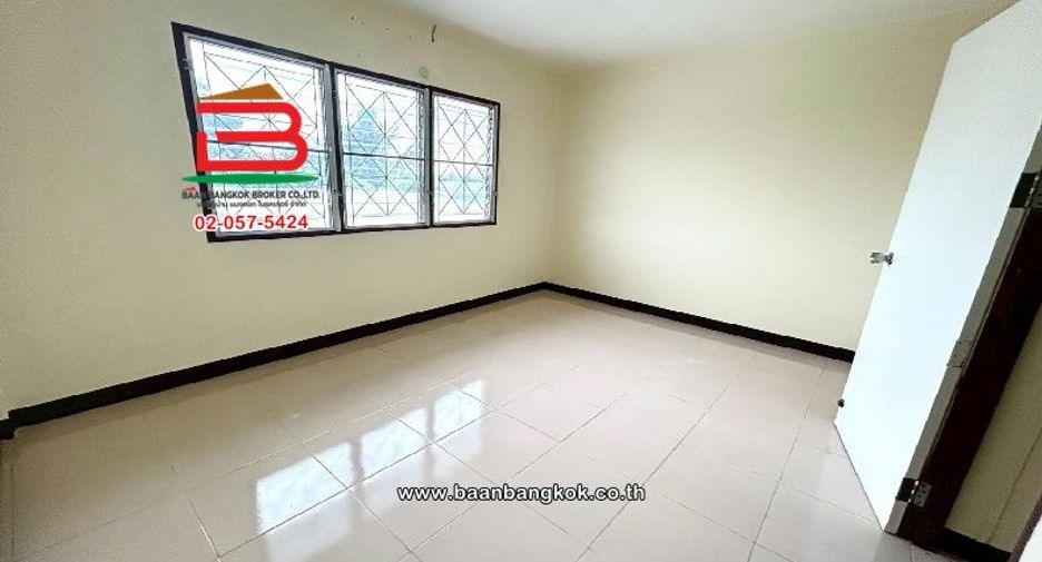 For sale 2 bedrooms townhouse in Lam Luk Ka, Pathum Thani