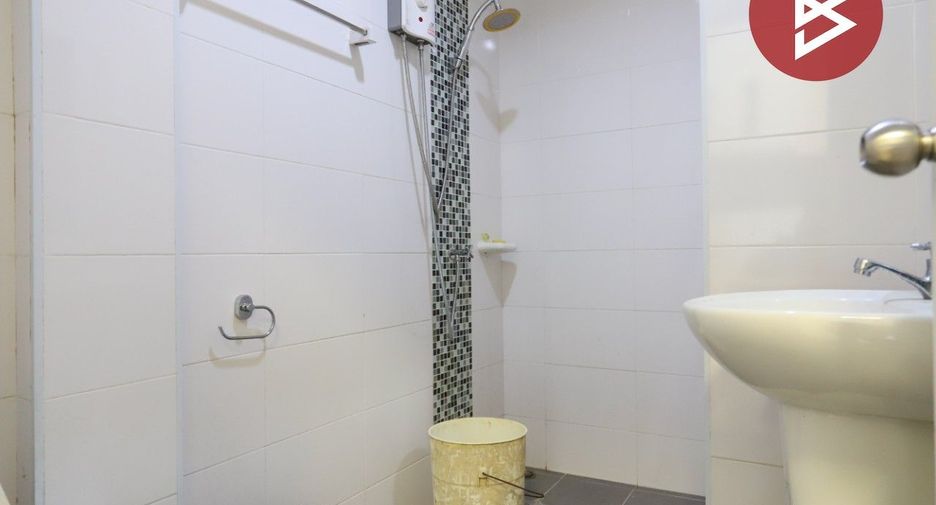 For sale 3 bedrooms townhouse in Mueang Samut Prakan, Samut Prakan