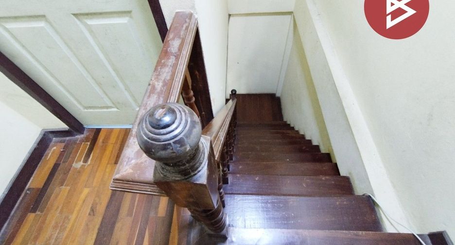 Casa adosada en venta de 2 habitaciones en Lam Luk Ka, Pathum Thani