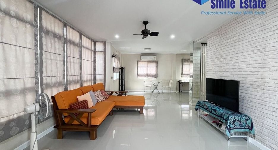 Casa en alquiler de 3 habitaciones en Bang Phli, Samut Prakan