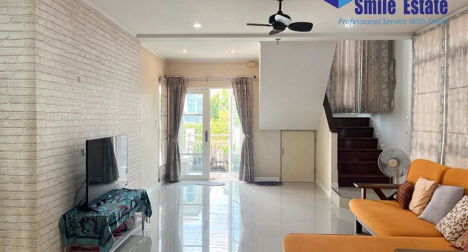 Casa en alquiler de 3 habitaciones en Bang Phli, Samut Prakan