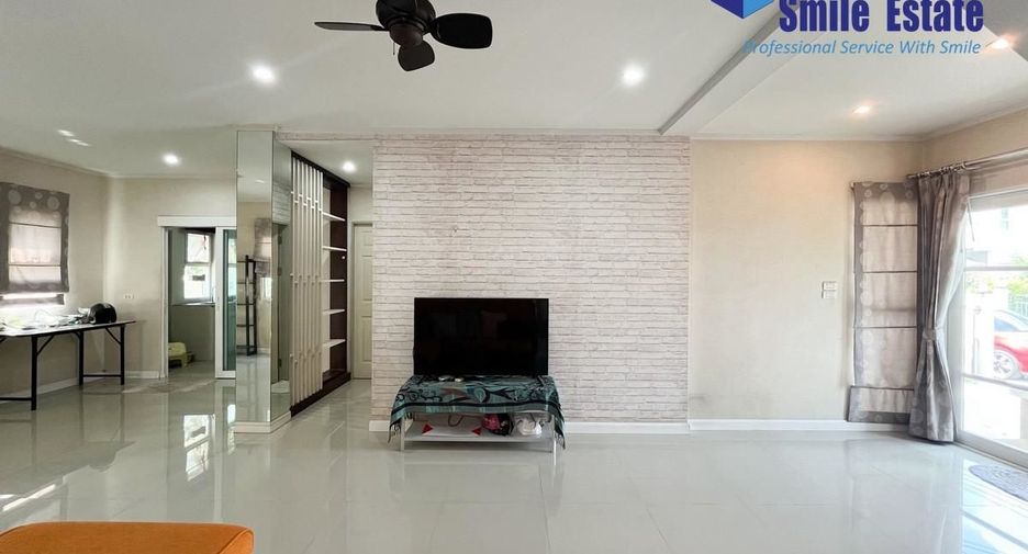 Casa en alquiler de 3 habitaciones en Bang Phli, Samut Prakan