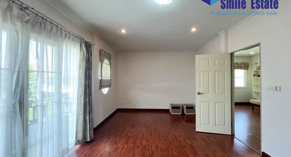 Casa en alquiler de 3 habitaciones en Bang Phli, Samut Prakan